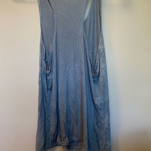 Women’s The Classic Medium Tank with Studded Eagle - Picture 3 of 5